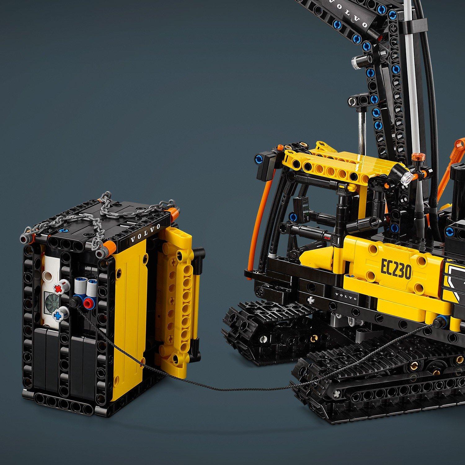 None - LEGO - Technic 42175 Volvo FMX Truck EC230 Excavator - 12
