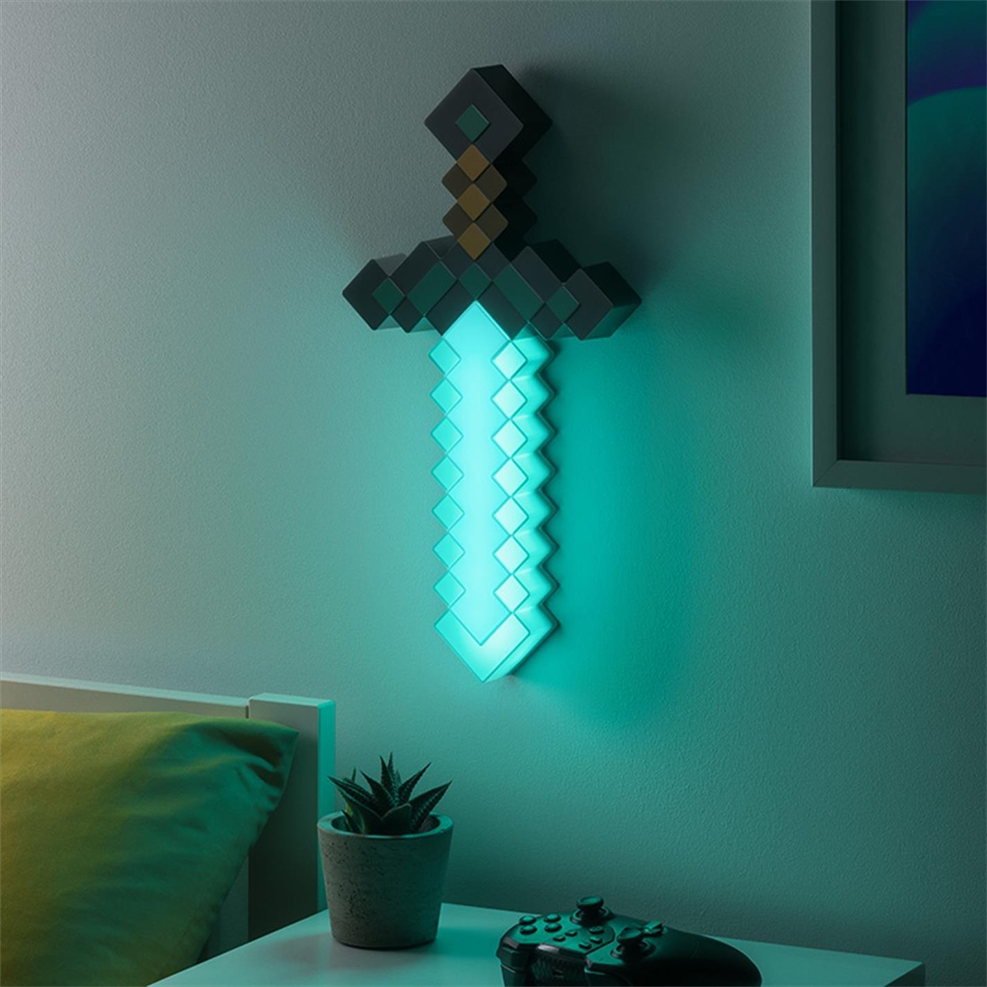 None - Minecraft - Diamond Sword Light - 2