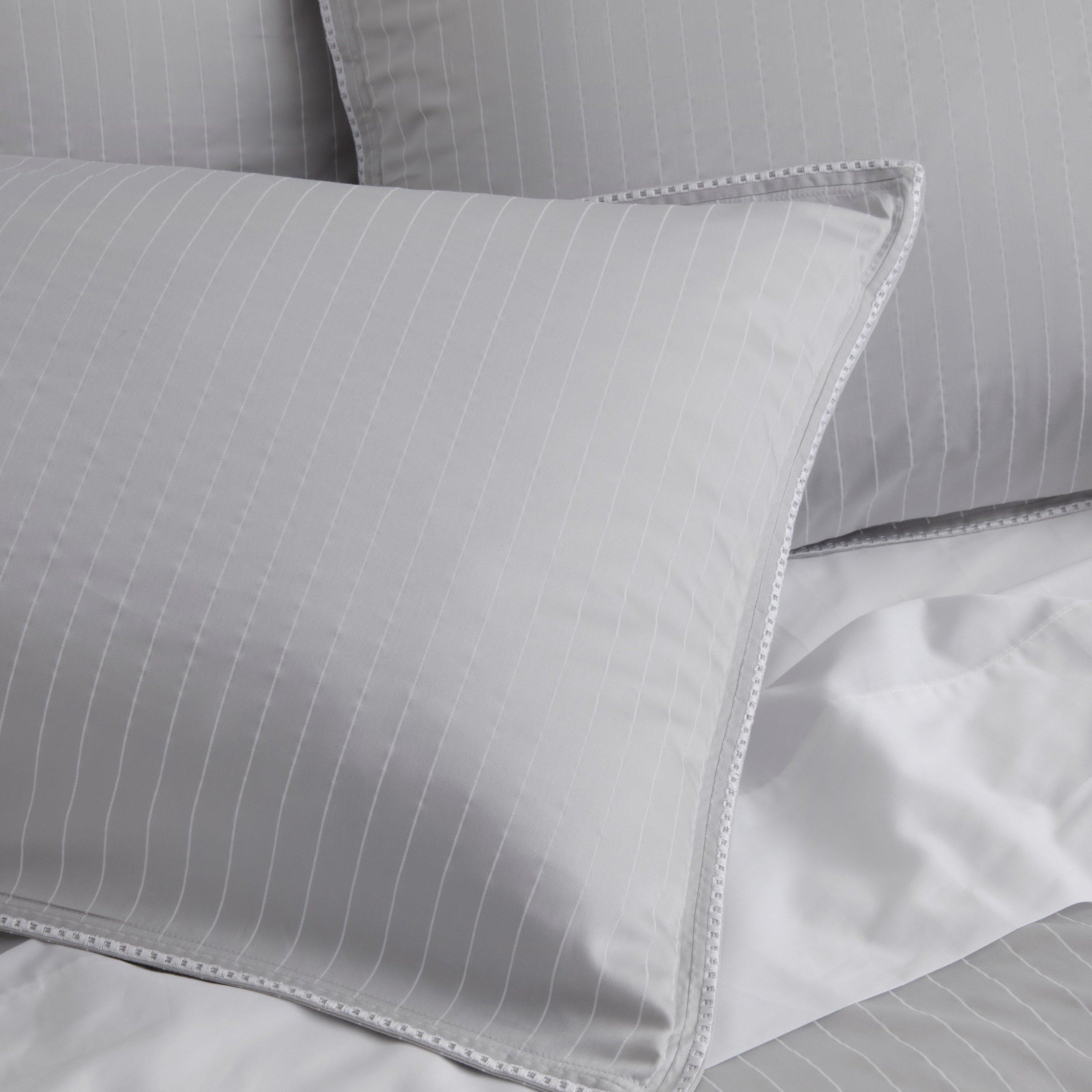 Silver Mist - Sheridan - Larsen Duvet Cover Set - 3