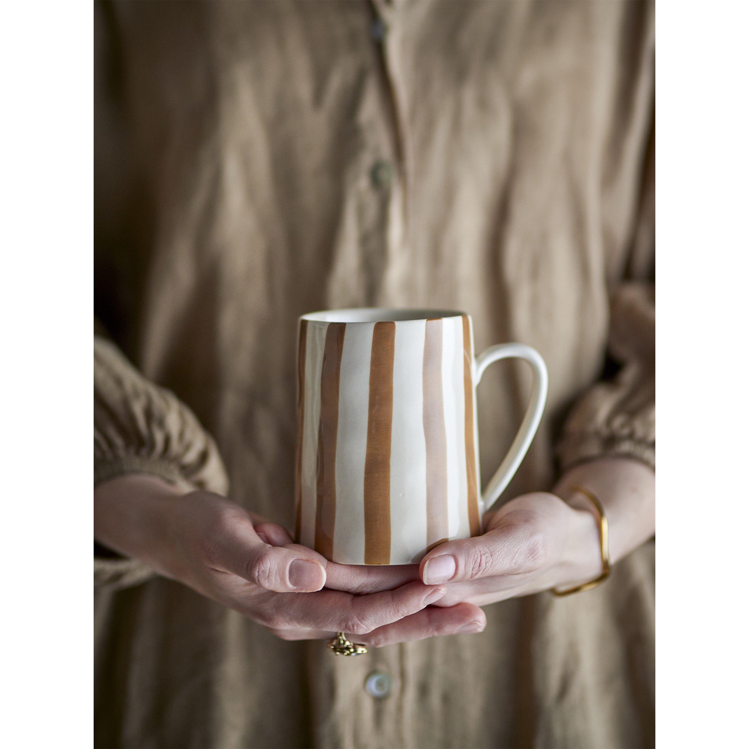 Brown - Bloomingville - Begonia Mug - 4