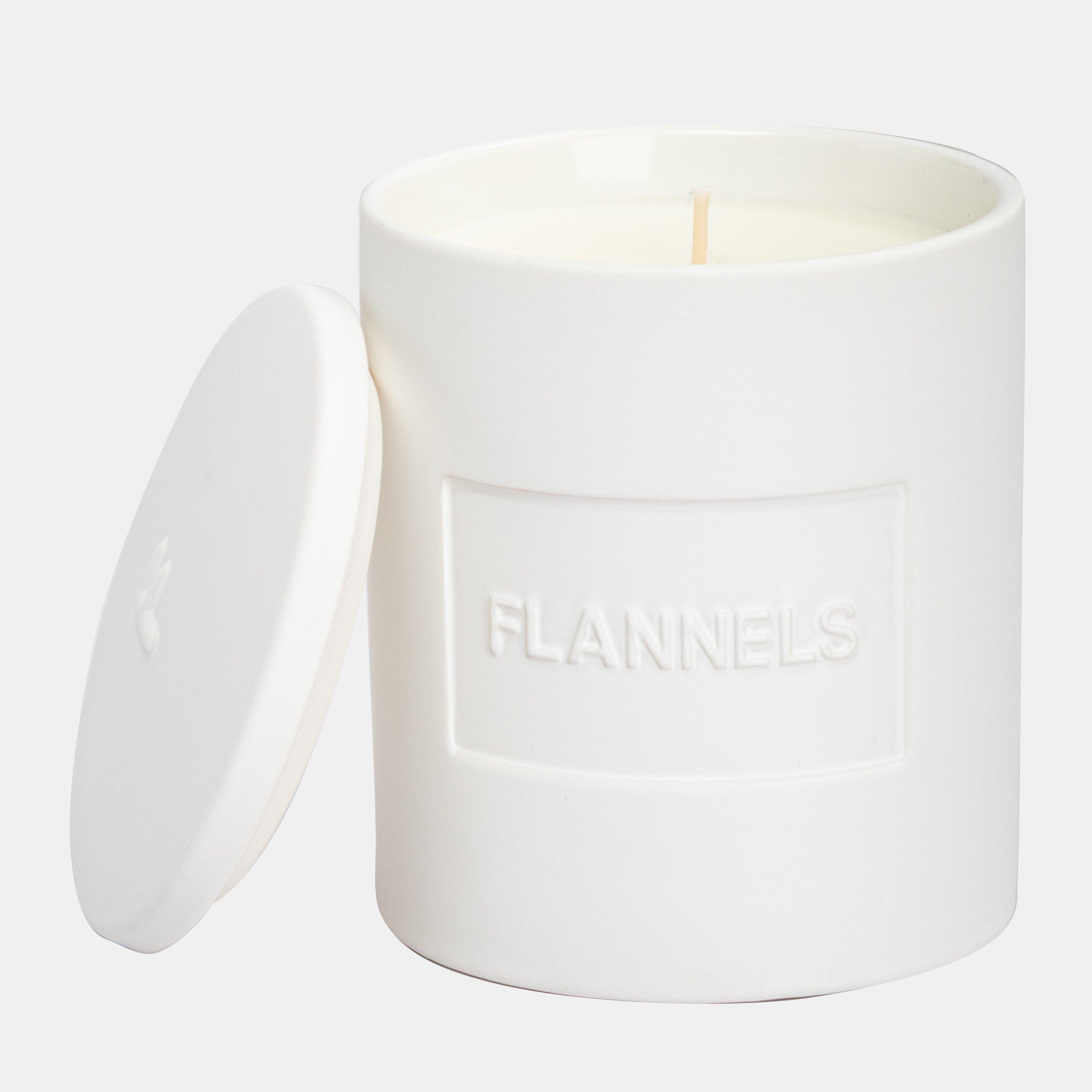 New Luxury - Flannels - Flannels 350g Candle - 2