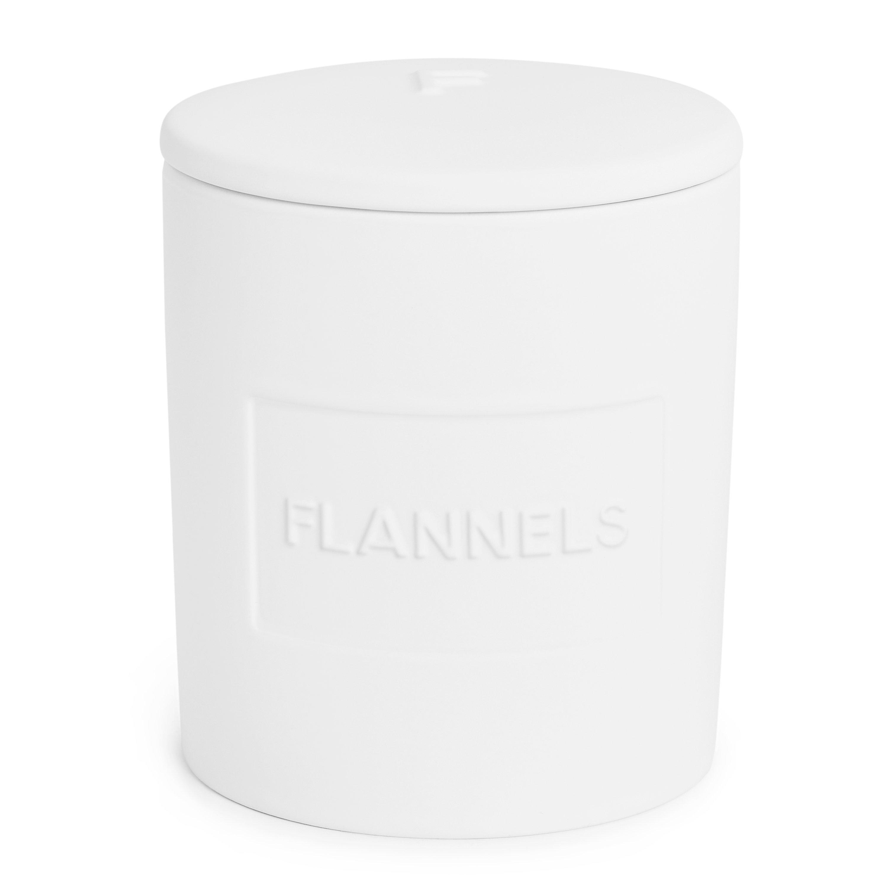 New Luxury - Flannels - 500g Candle - 1