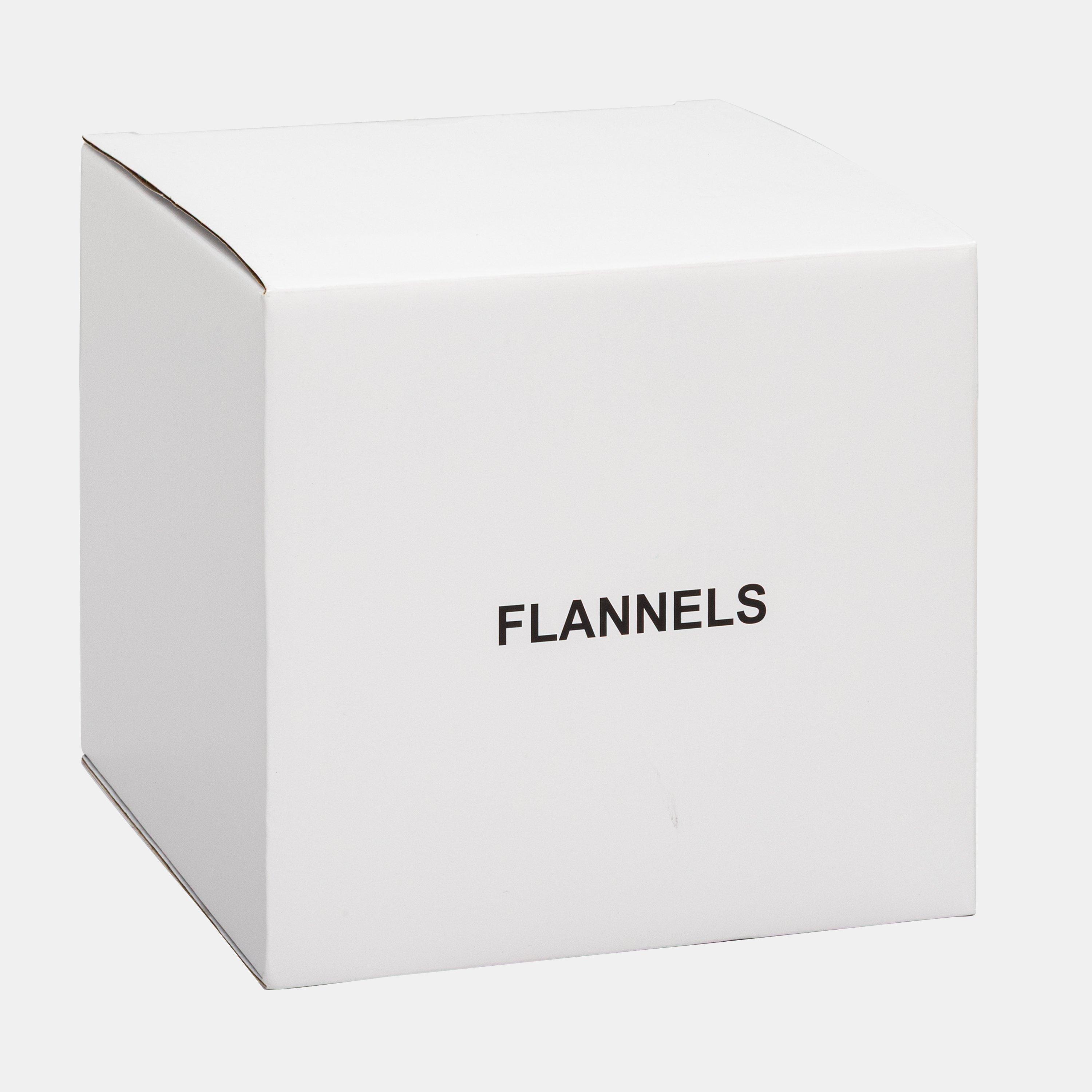 New Luxury - Flannels - Flannels 700g Candle - 4