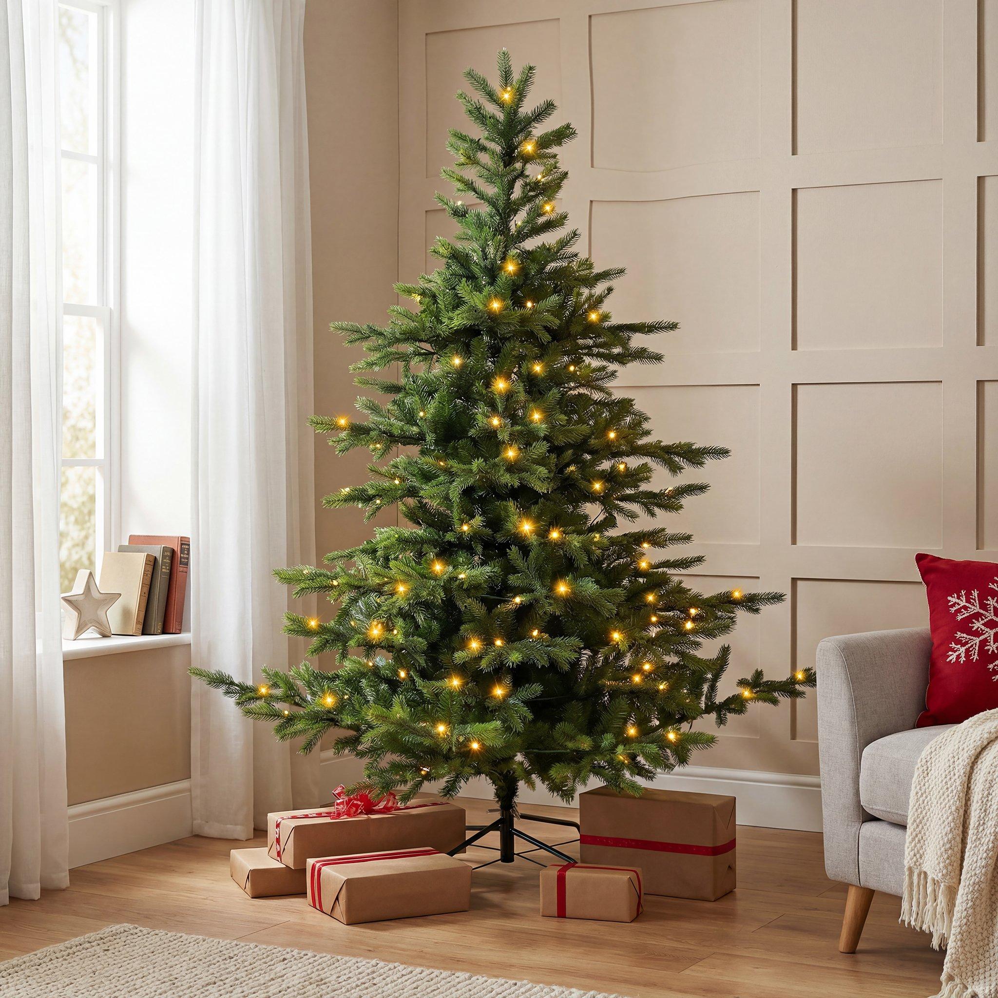 Green - The Spirit Of Christmas - 6ft Pre Lit Spruce Tree - 6