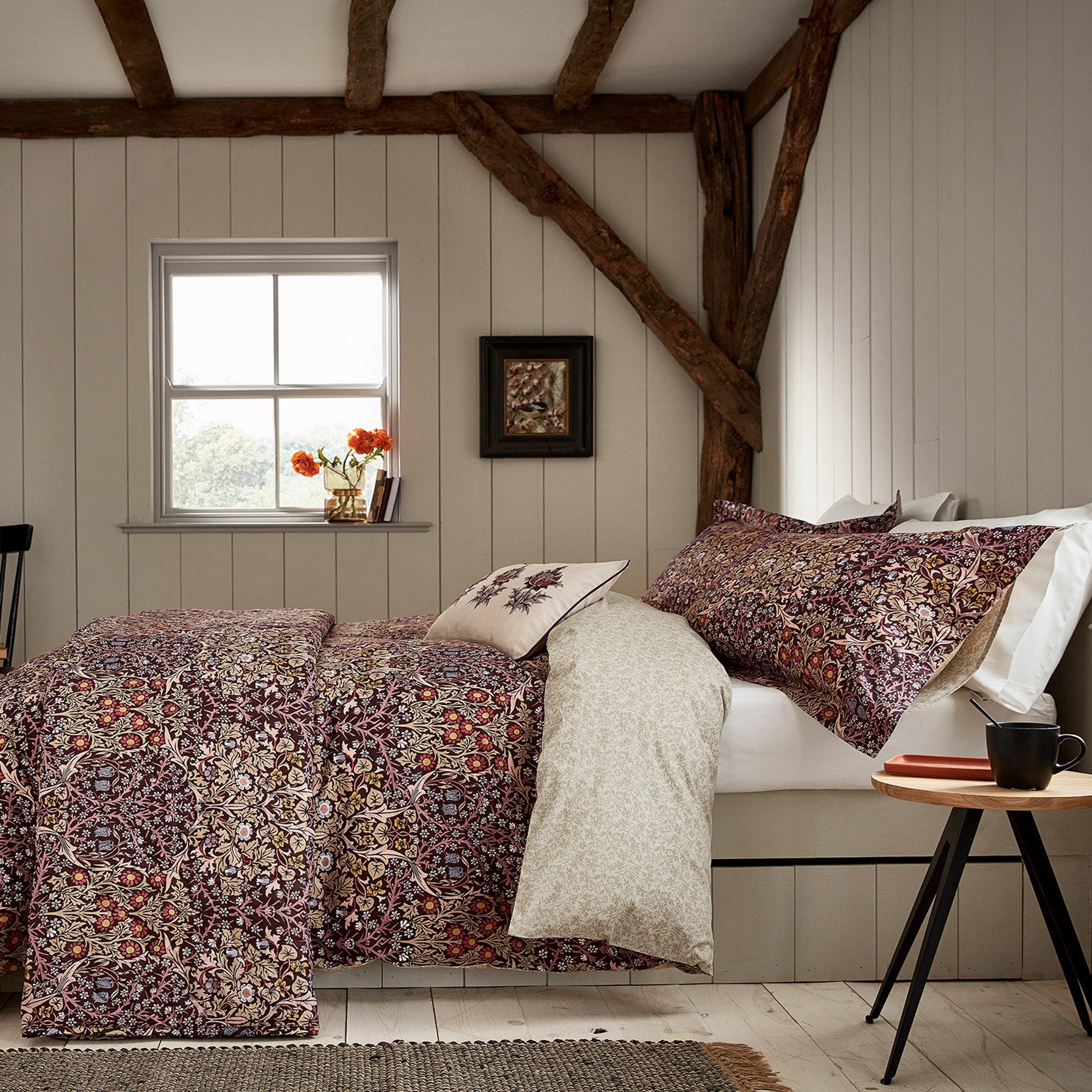 Morris And Co  Blackthorn Duvet Cover Set - Damson - Double