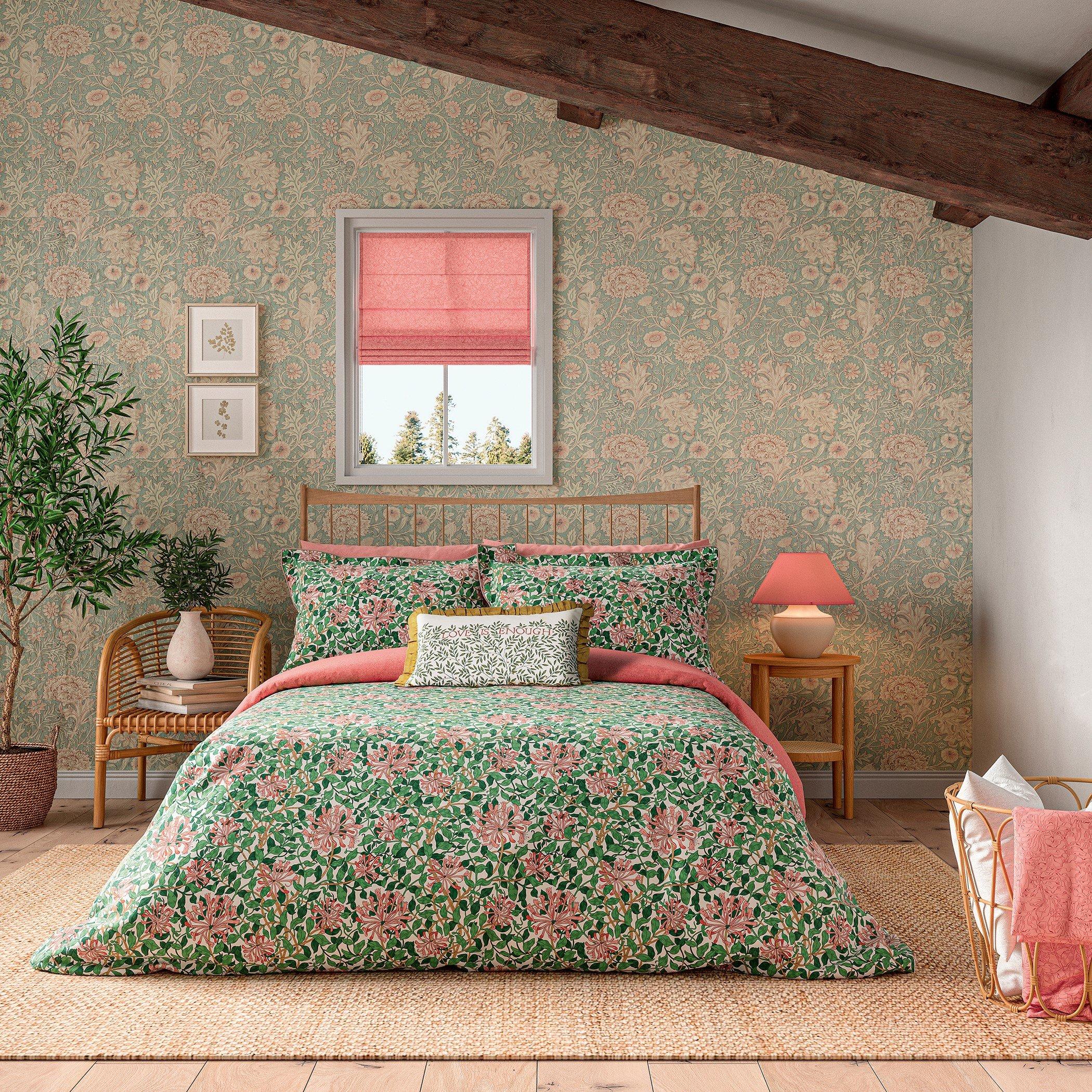Evergreen - Morris and Co - Honeysuckle Cotton Duvet Cover Set - 1