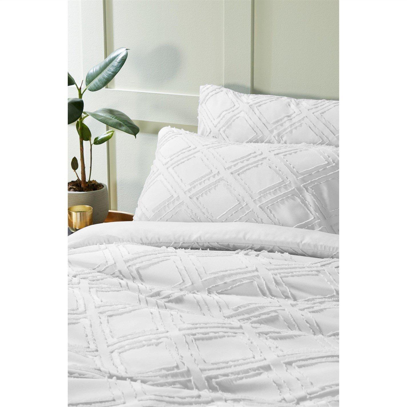 White - Homelife - Diamond Tufted Duvet Set - 3
