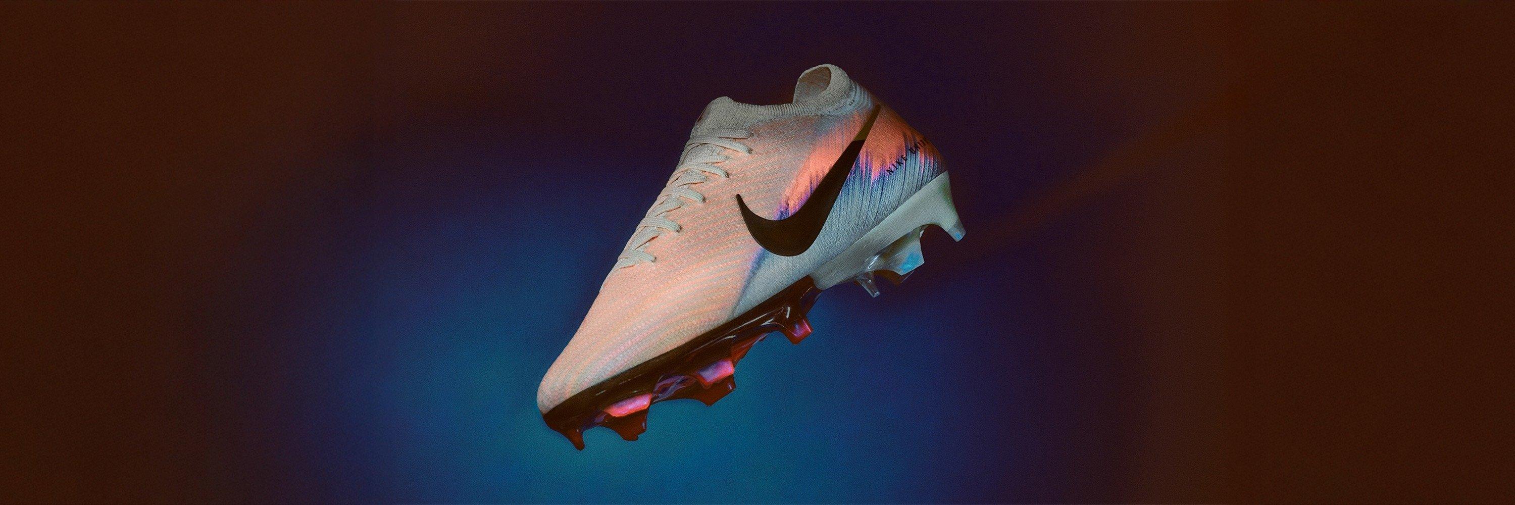 Nike Phantom 6 football boots