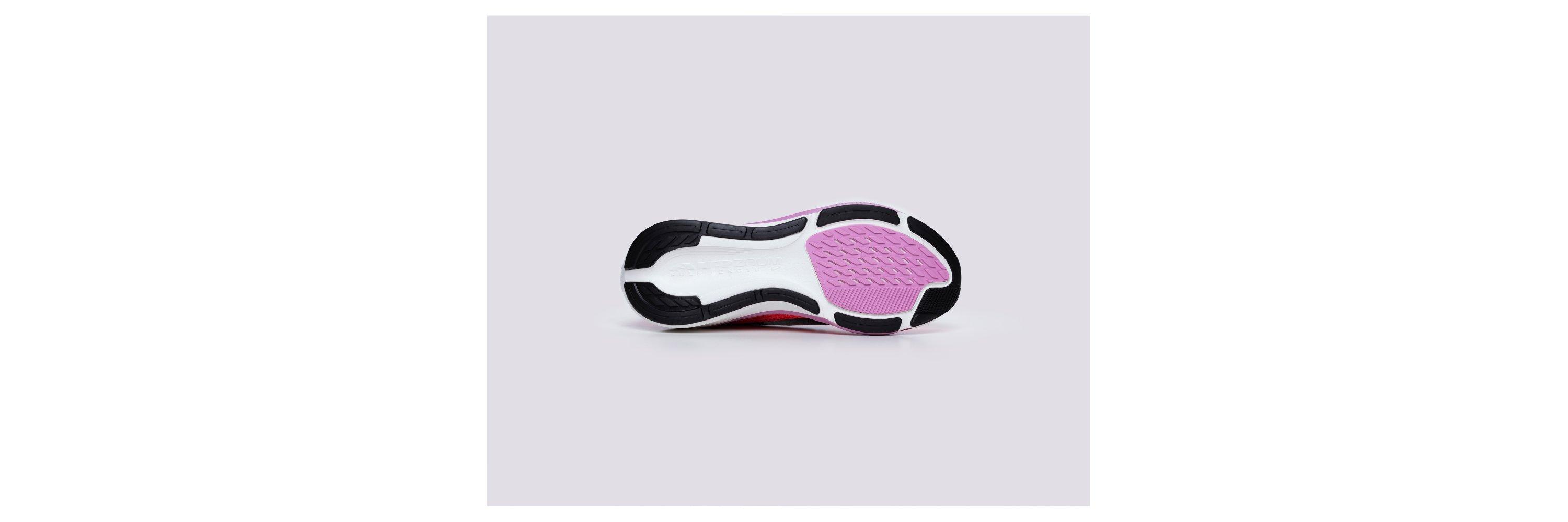 A picture of the back of a nike pegasus 42
