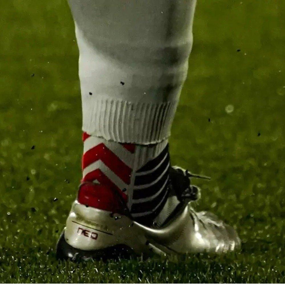 LOOKING FOR THE PERFECT PAIR OF RUGBY BOOTS? HERE’S YOUR GUIDE