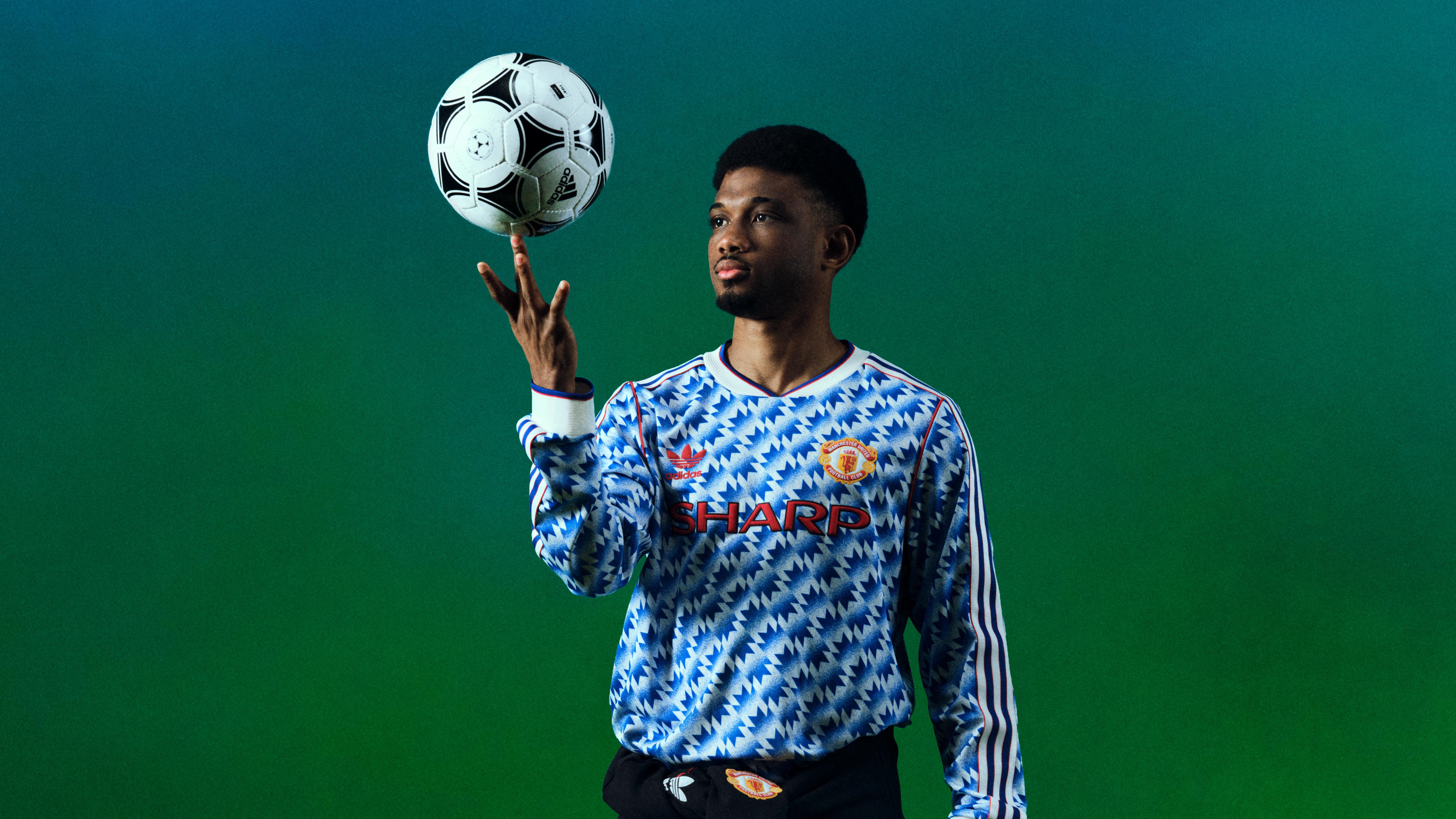 adidas x Manchester United Bringbacks 