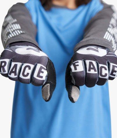 Mitts & Gloves