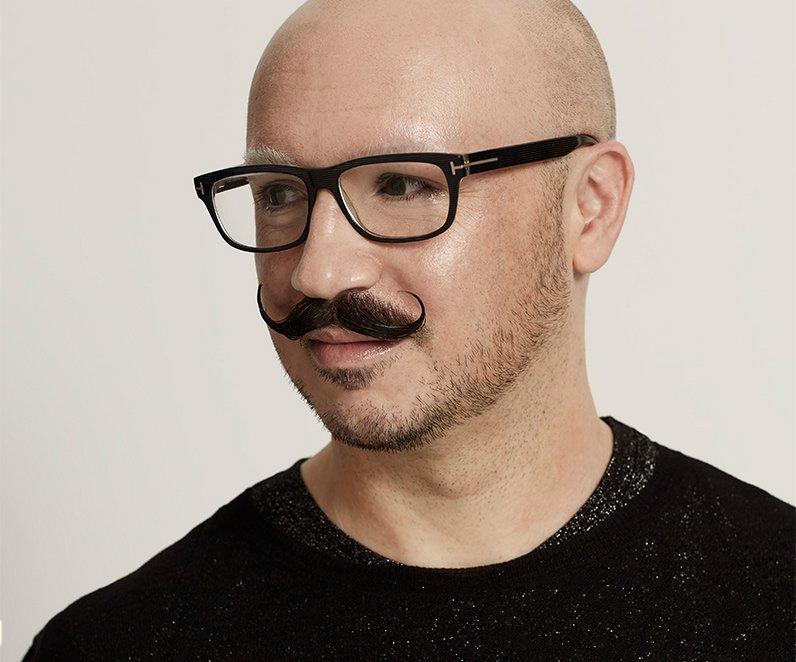 BATHROOM CHATS: WITH DOMINIC SKINNER