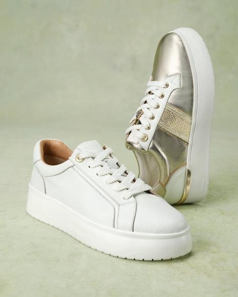 The Holiday Footwear Guide