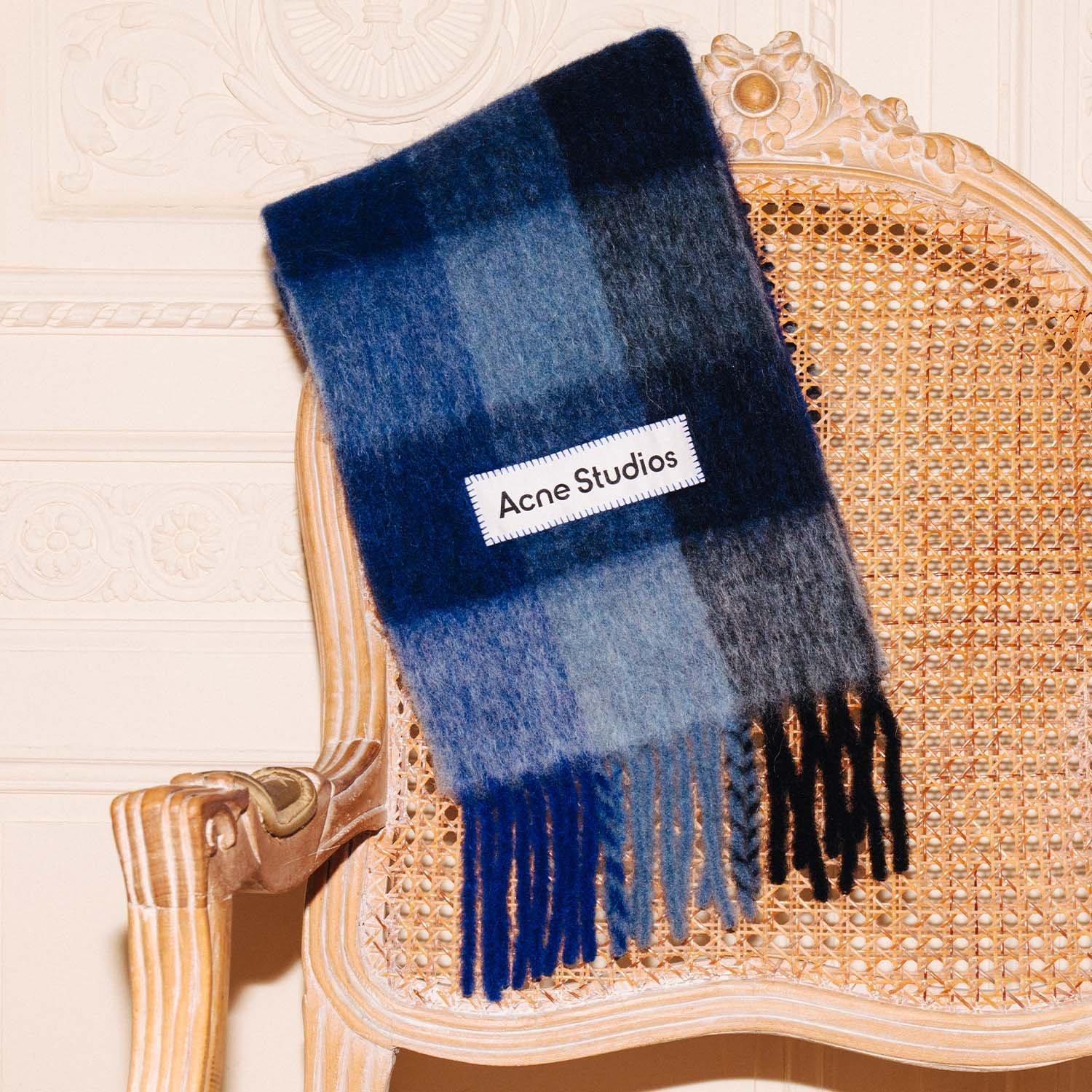 Seasonal Accessories