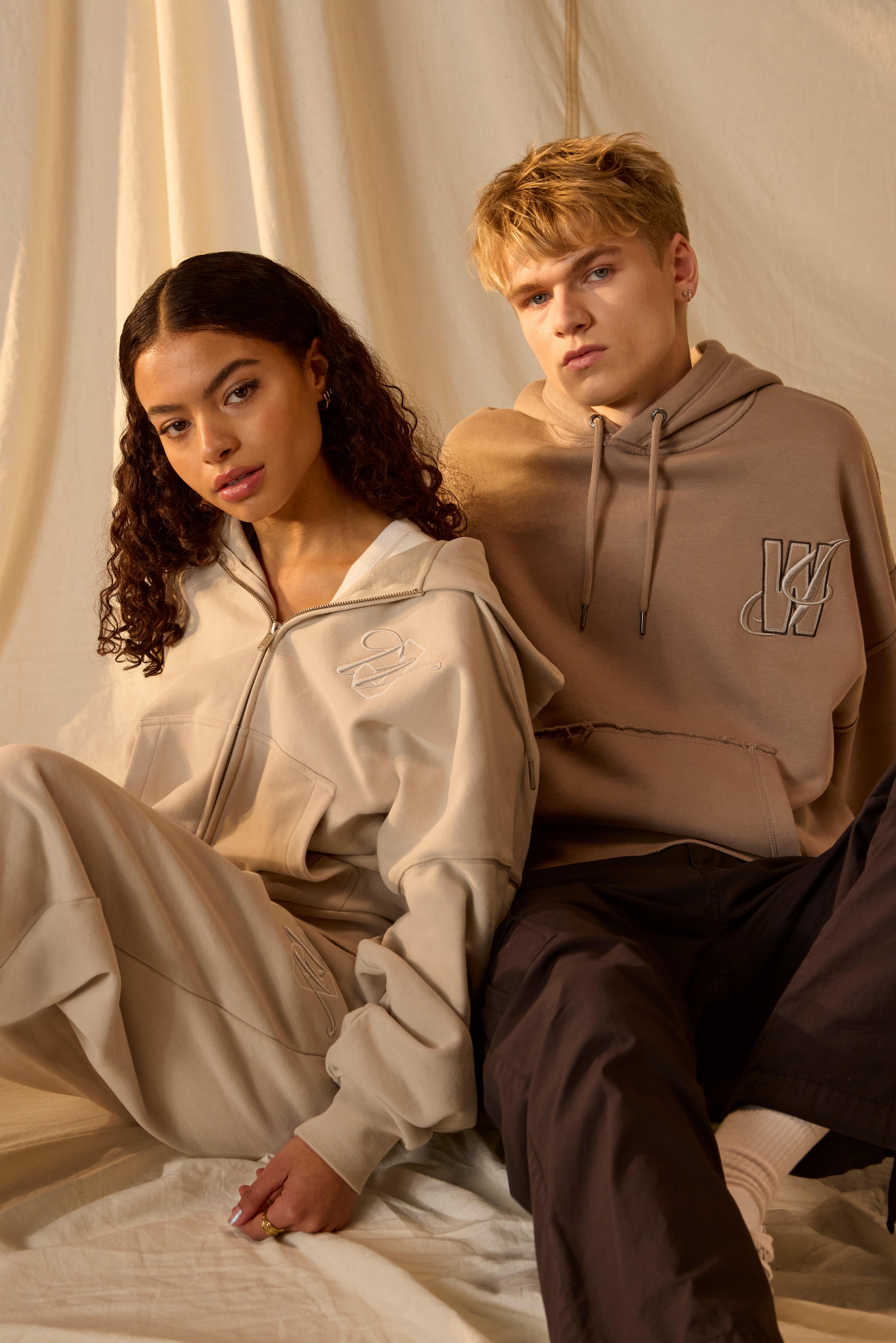 Hoodies & Sweatshirts - Up To 90% Off