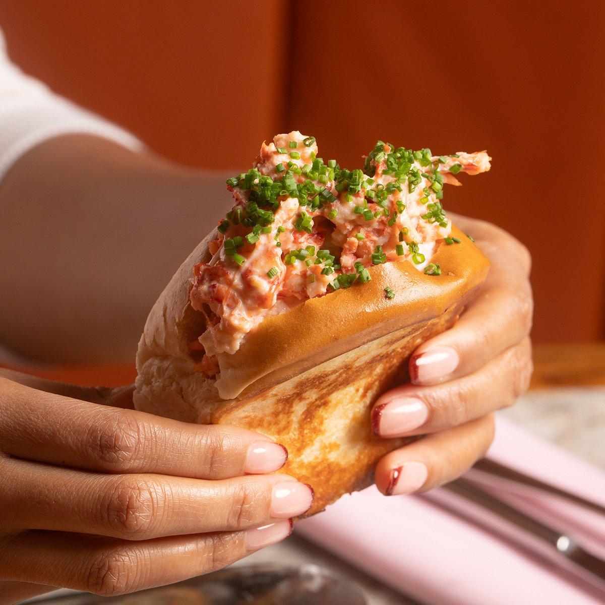 Burger & Lobster