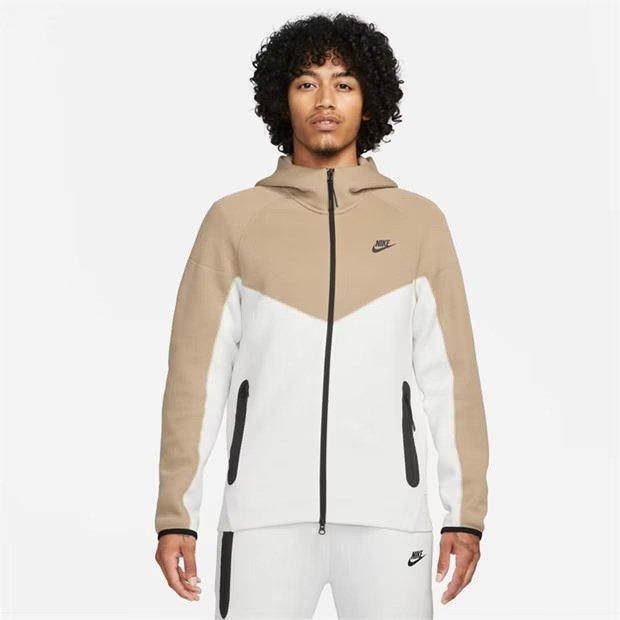Tech Fleece