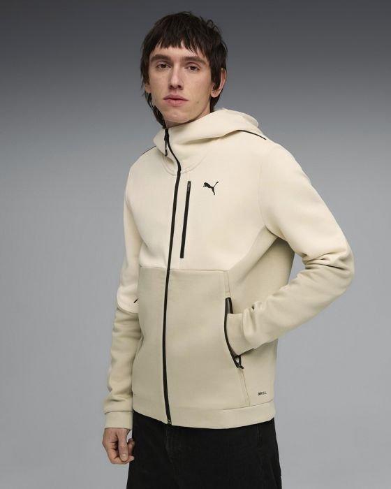 Hoodies & Sweatshirts
