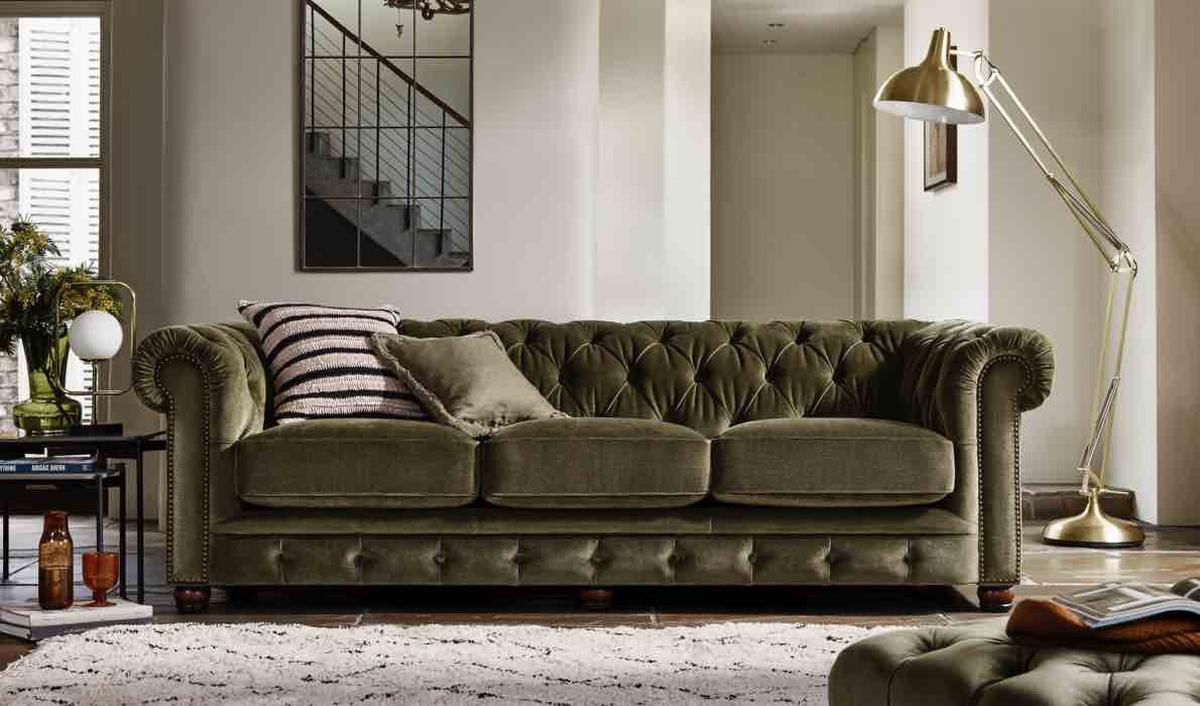 12049_wallace_image1