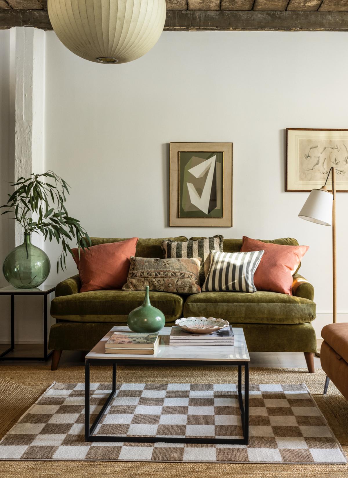 12123_Coral_Olive_Hero_1