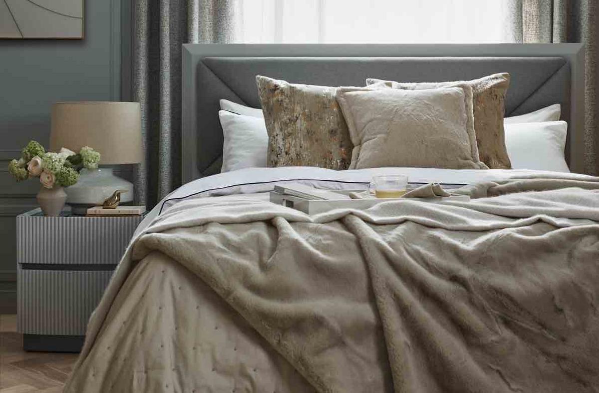 12490_Image1_minimaluxe_bedroom