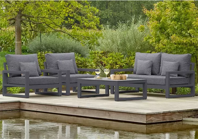 Designer garden outlet sofa