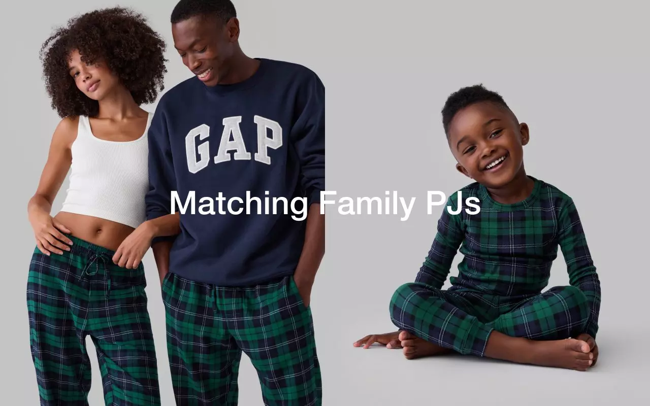 Women s Short Sleeve Matching Family PJs Gap Factory