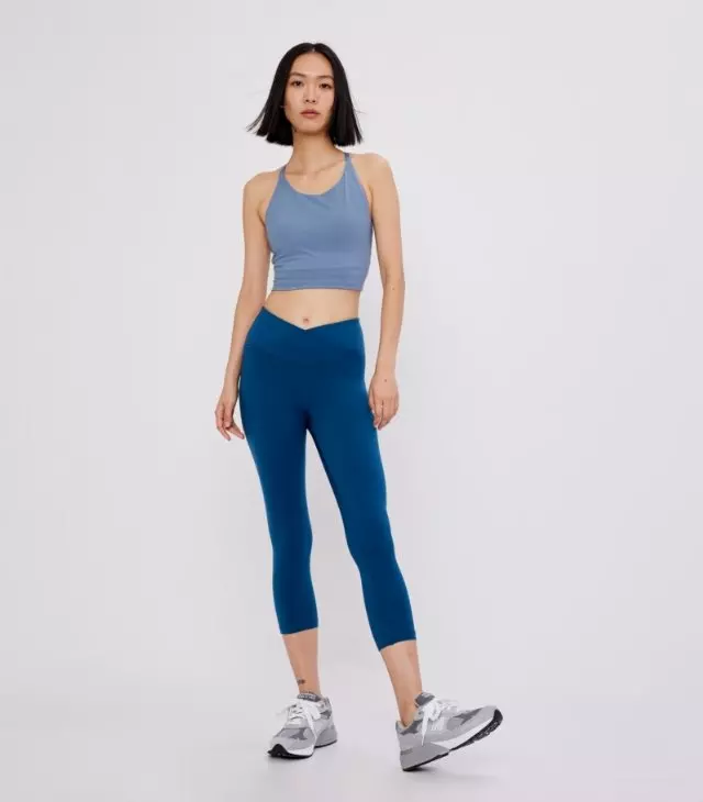 Women s White GapFit Leggings Joggers Gap