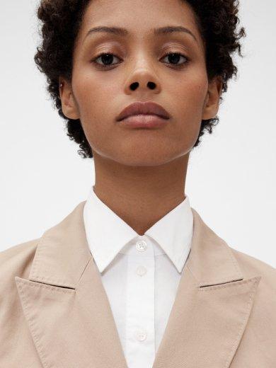 Double-Breasted 
Tailored Blazer alt