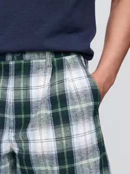 Pleated Baggy Shorts alt