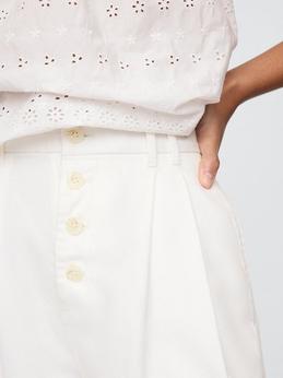 High Rise  
Pleated Trousers​ alt
