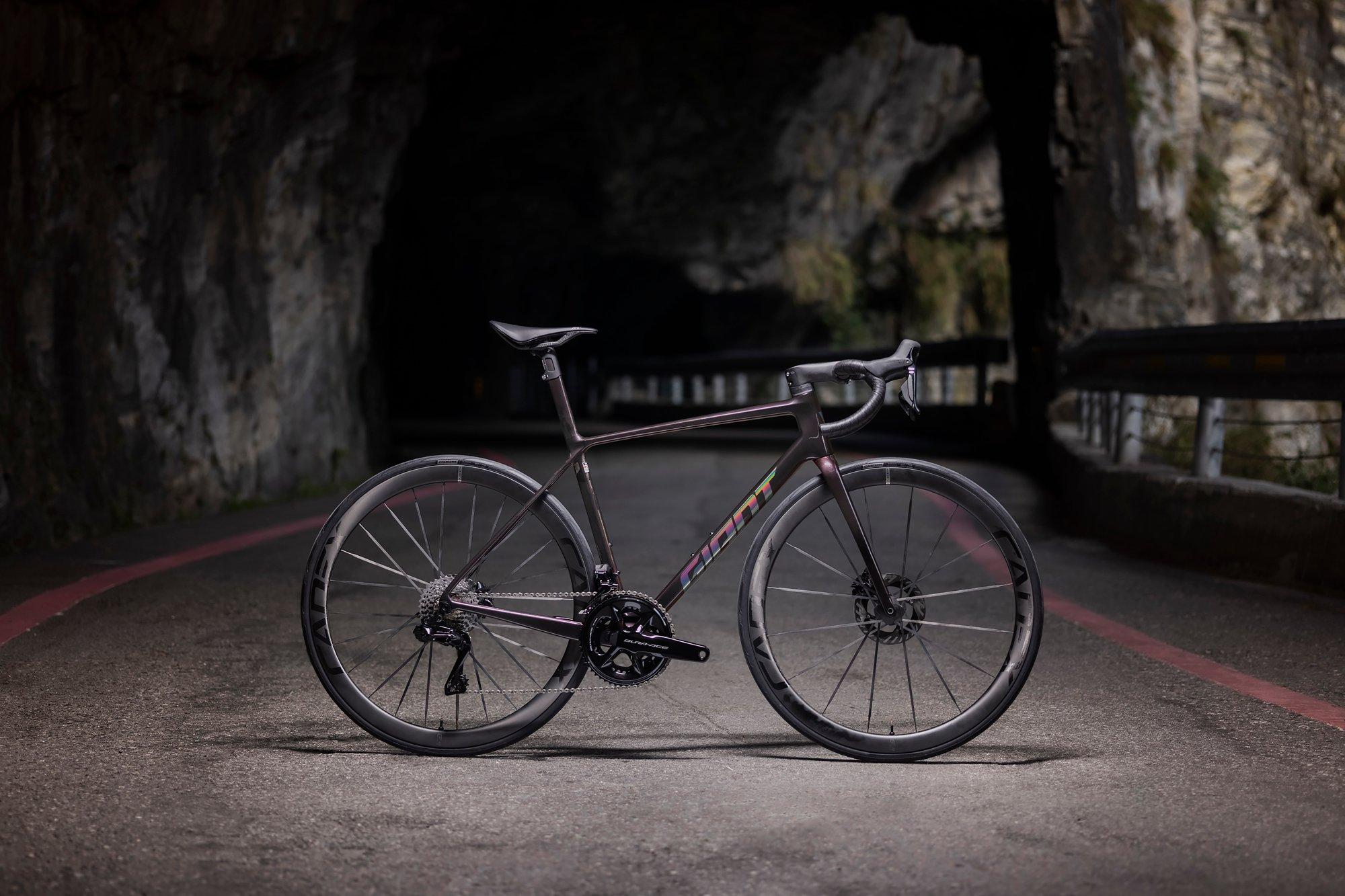 a bike is parked in a tunnel in the middle of the road