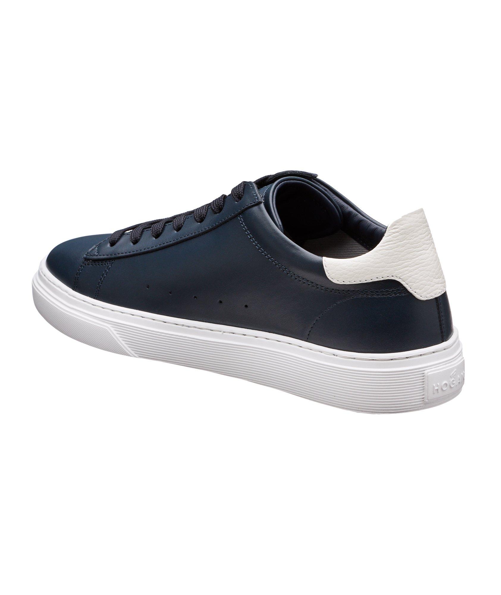 Chaussure sport en cuir image 1