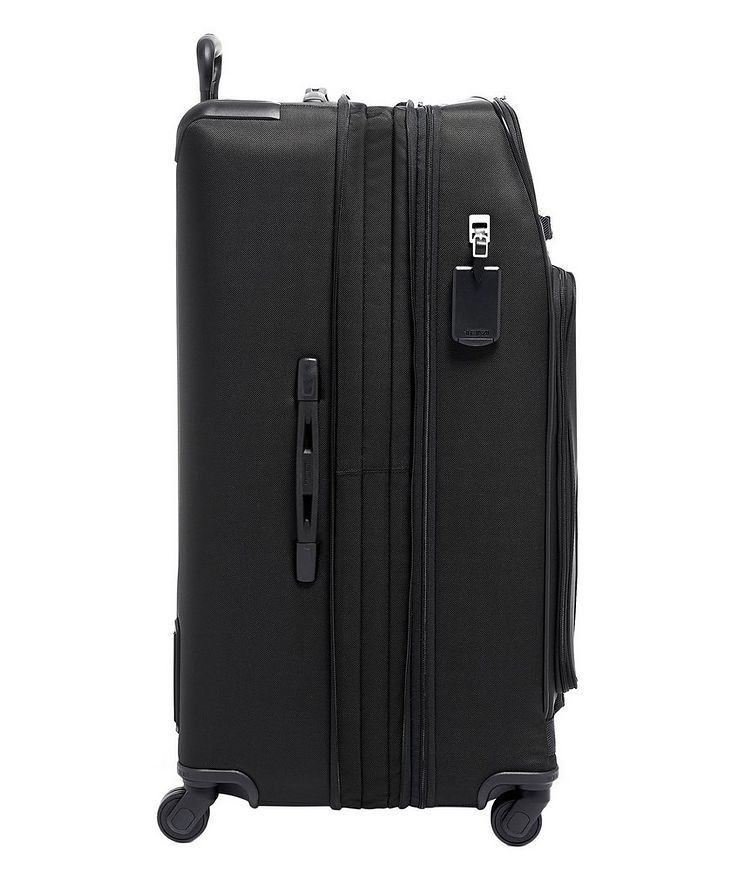 Extended Trip Expandable 4-Wheeled Suitcase image 2