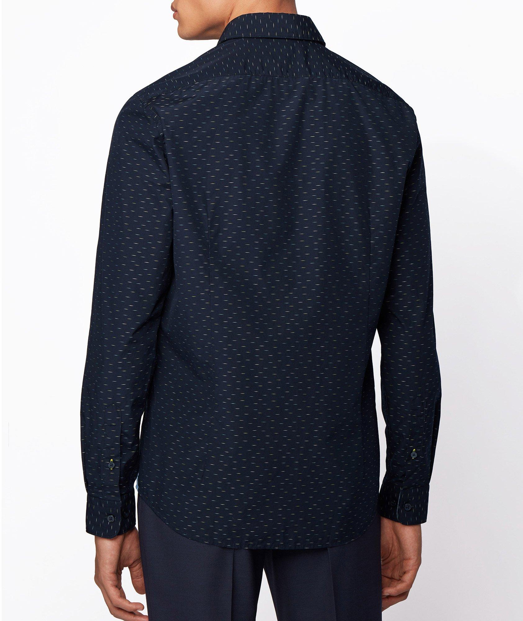 Chemise en coton de coupe amincie image 2