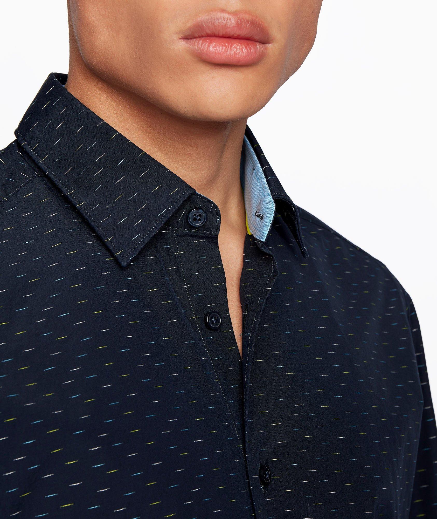 Chemise en coton de coupe amincie image 4