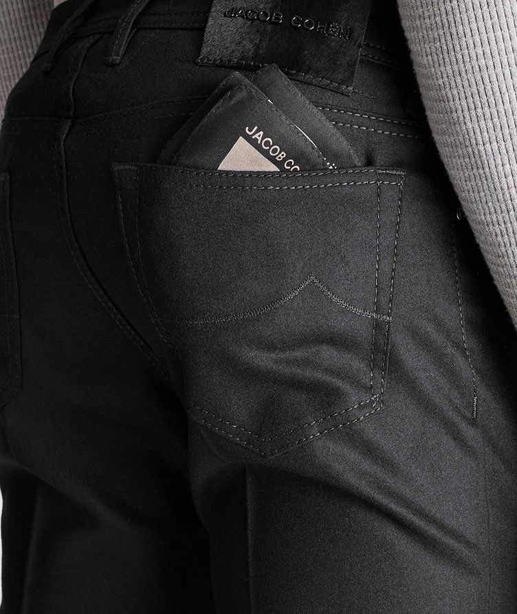 Pantalon en laine à plis et à cinq poches de coupe amincie image 2