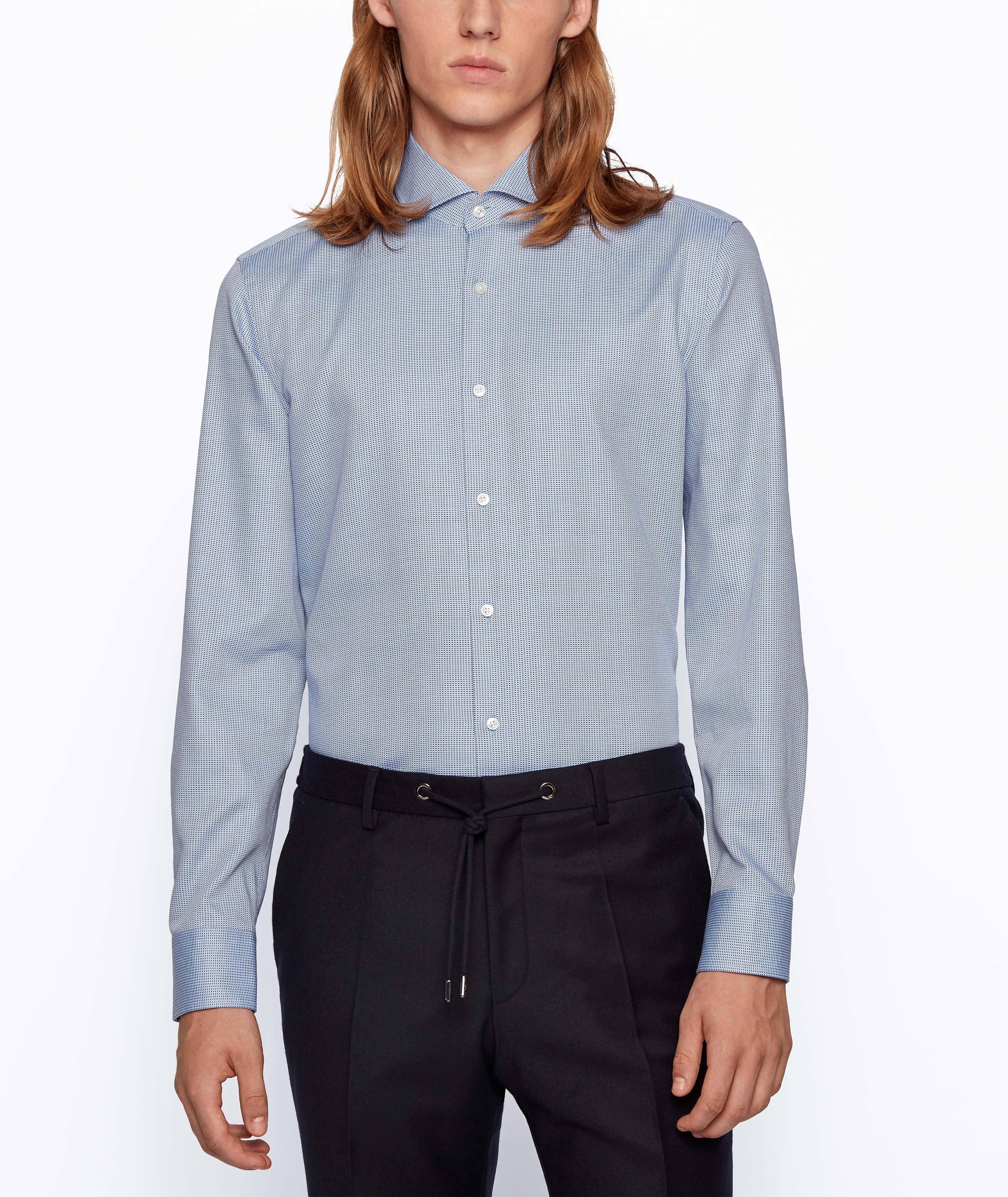 Chemise habillée deux tons de coupe amincie image 1