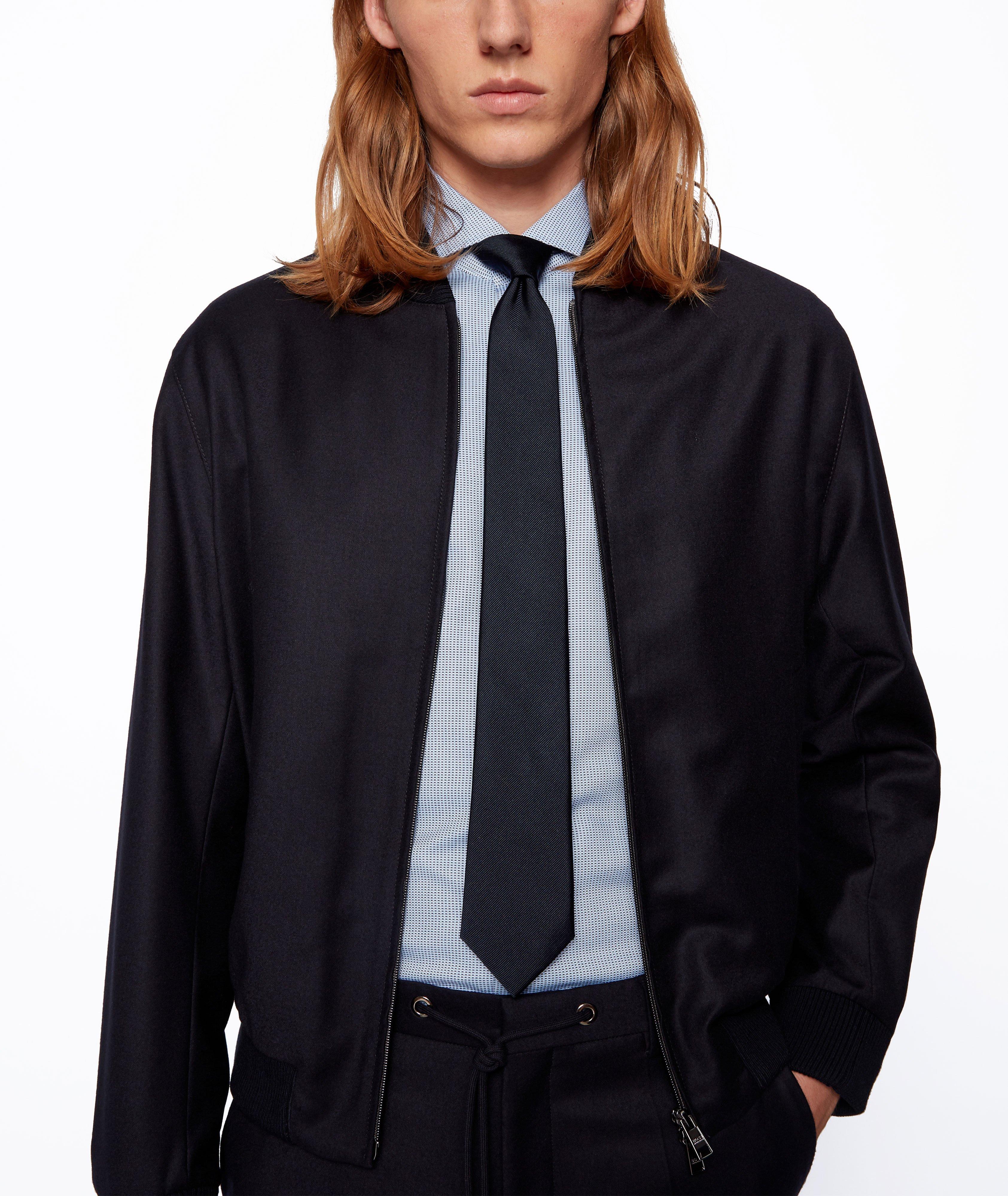 Chemise habillée deux tons de coupe amincie image 4