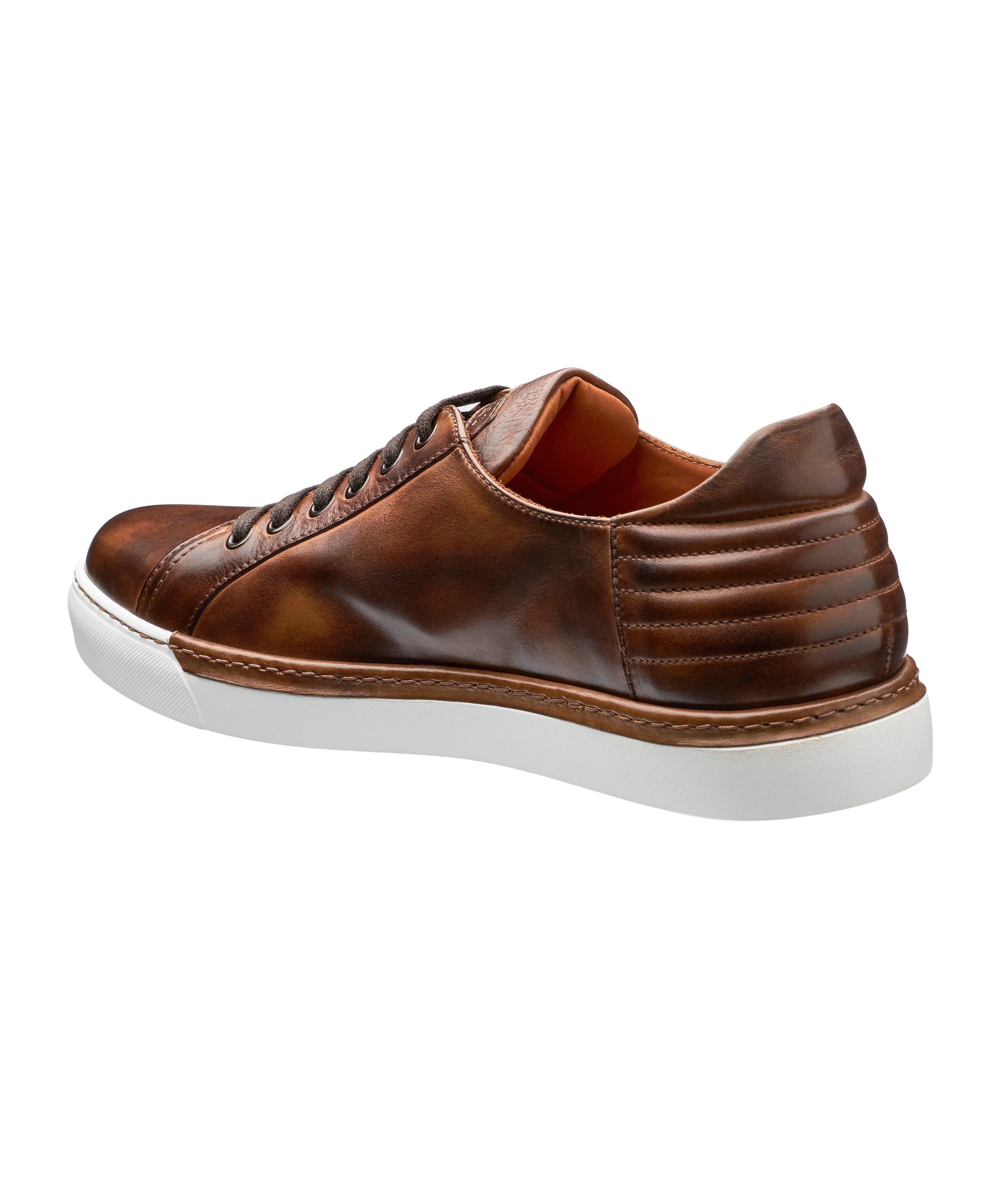 Chaussure sport en cuir bruni image 1
