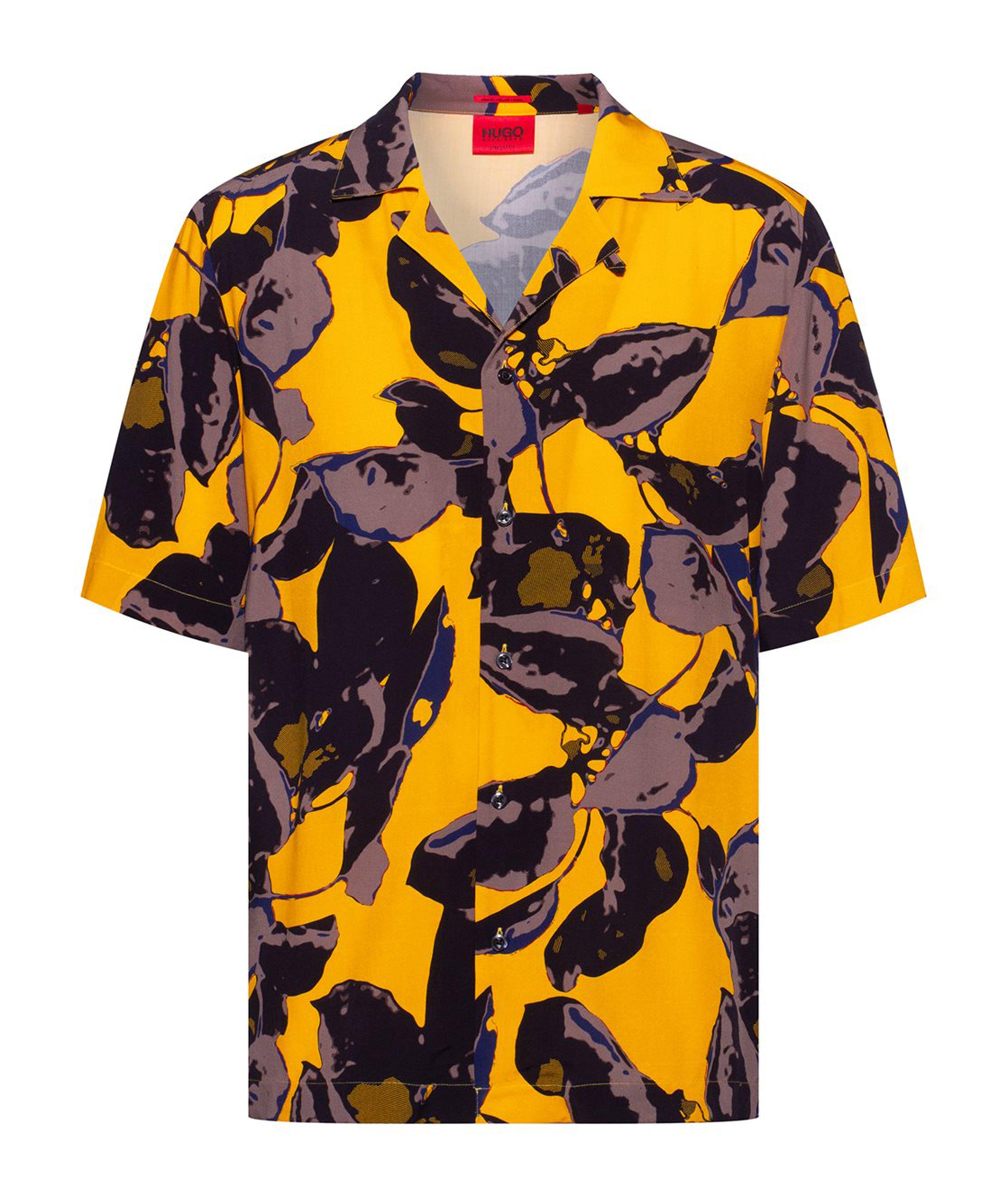Chemise à motif tropical et à manches courtes image 0