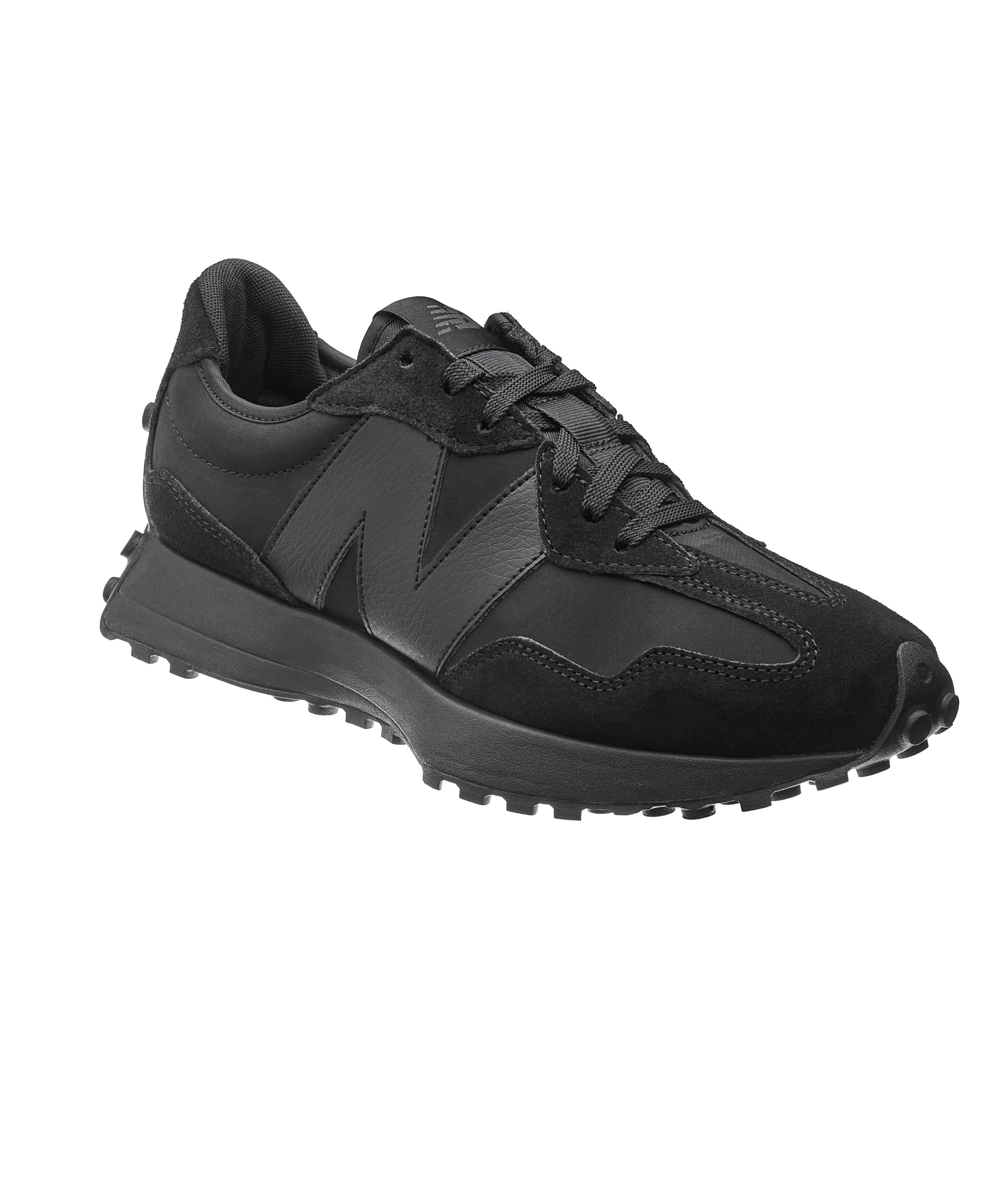 Chaussure sport 327 image 0