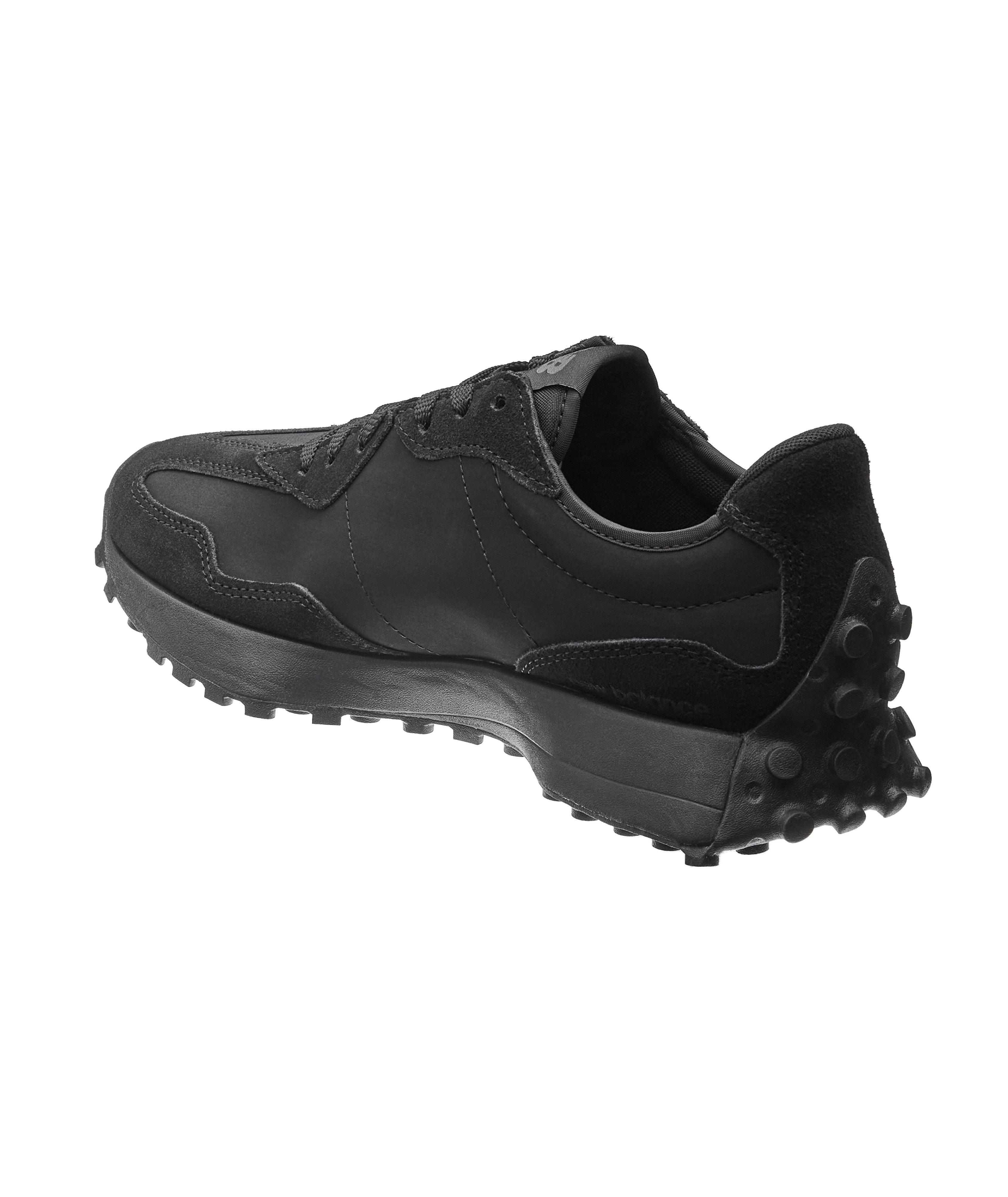 Chaussure sport 327 image 1