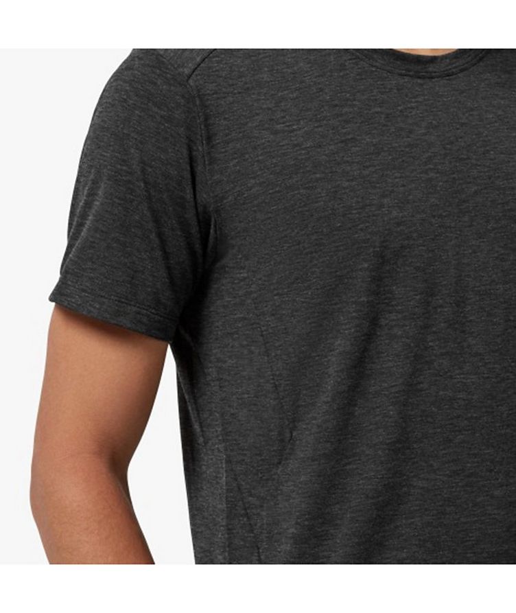 T-shirt On-T en tissu performance extensible image 4