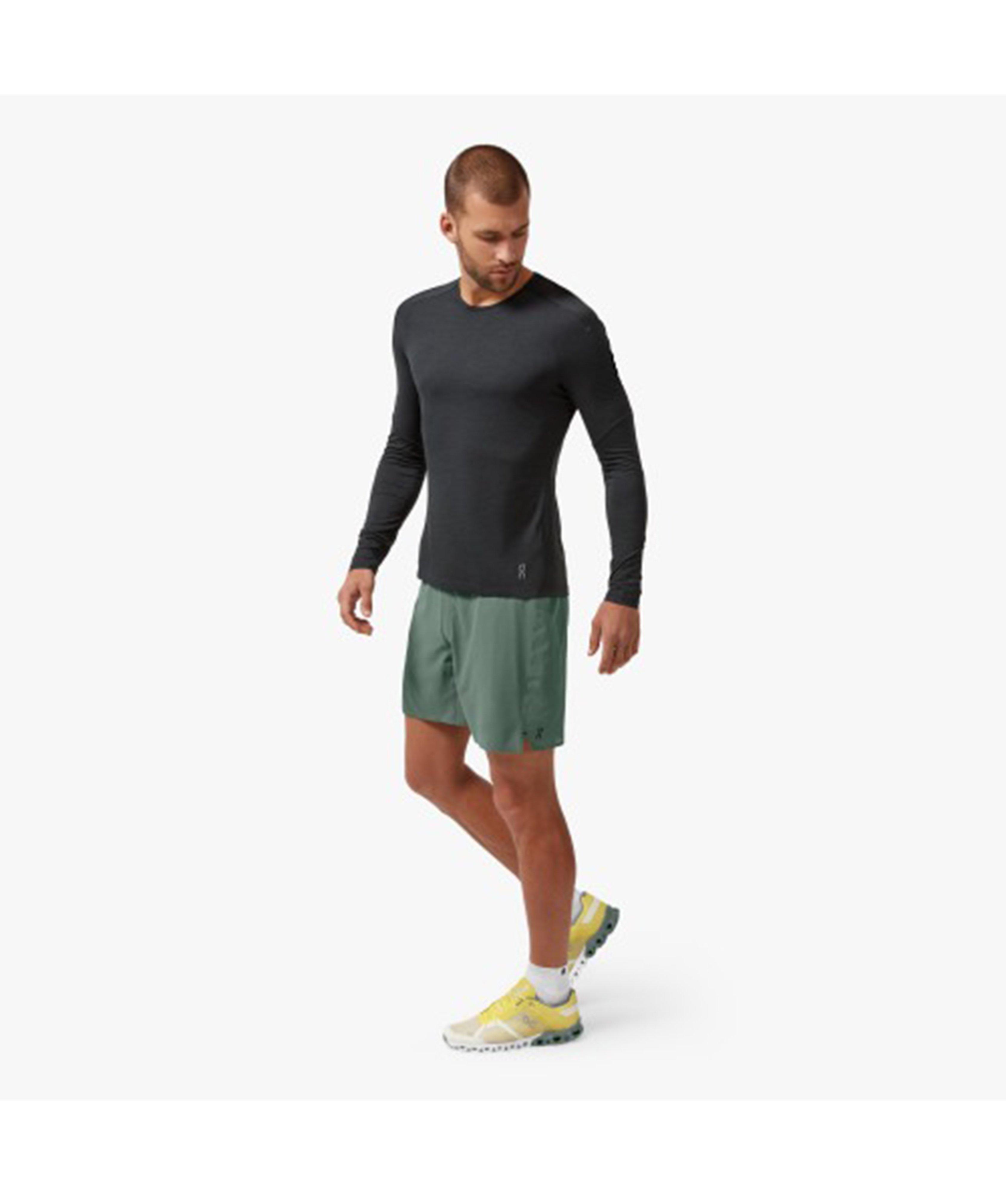 T-shirt long en tissu performance image 2