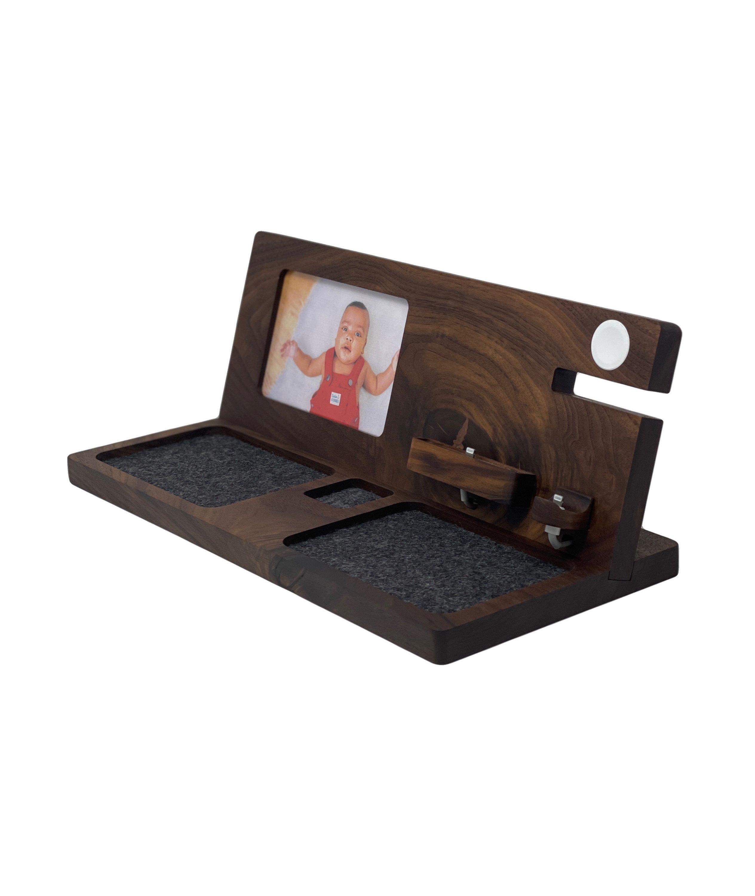 Wood Deluxe Charging Dock with Picture Frame image 0
