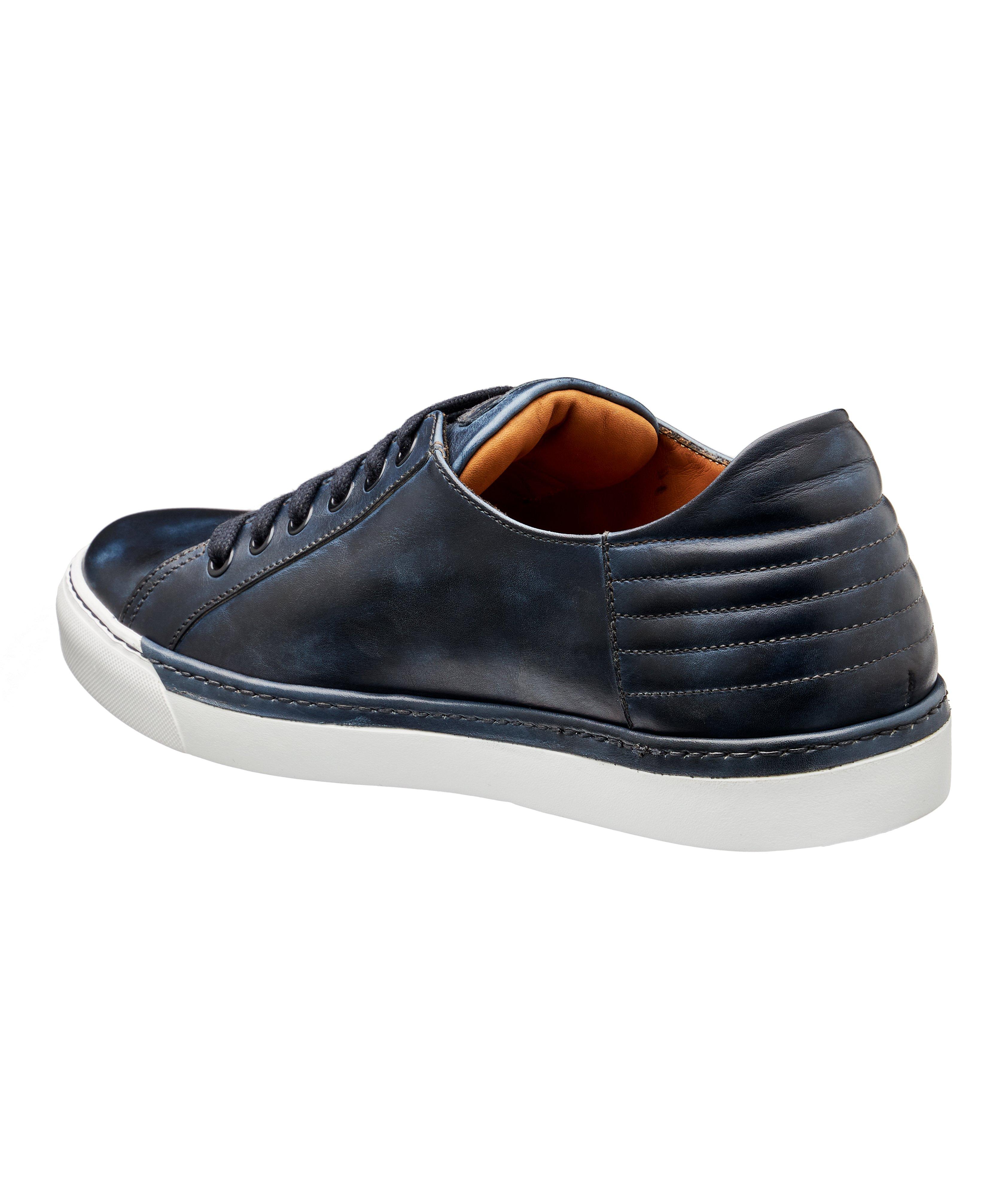 Chaussure sport en cuir bruni image 1