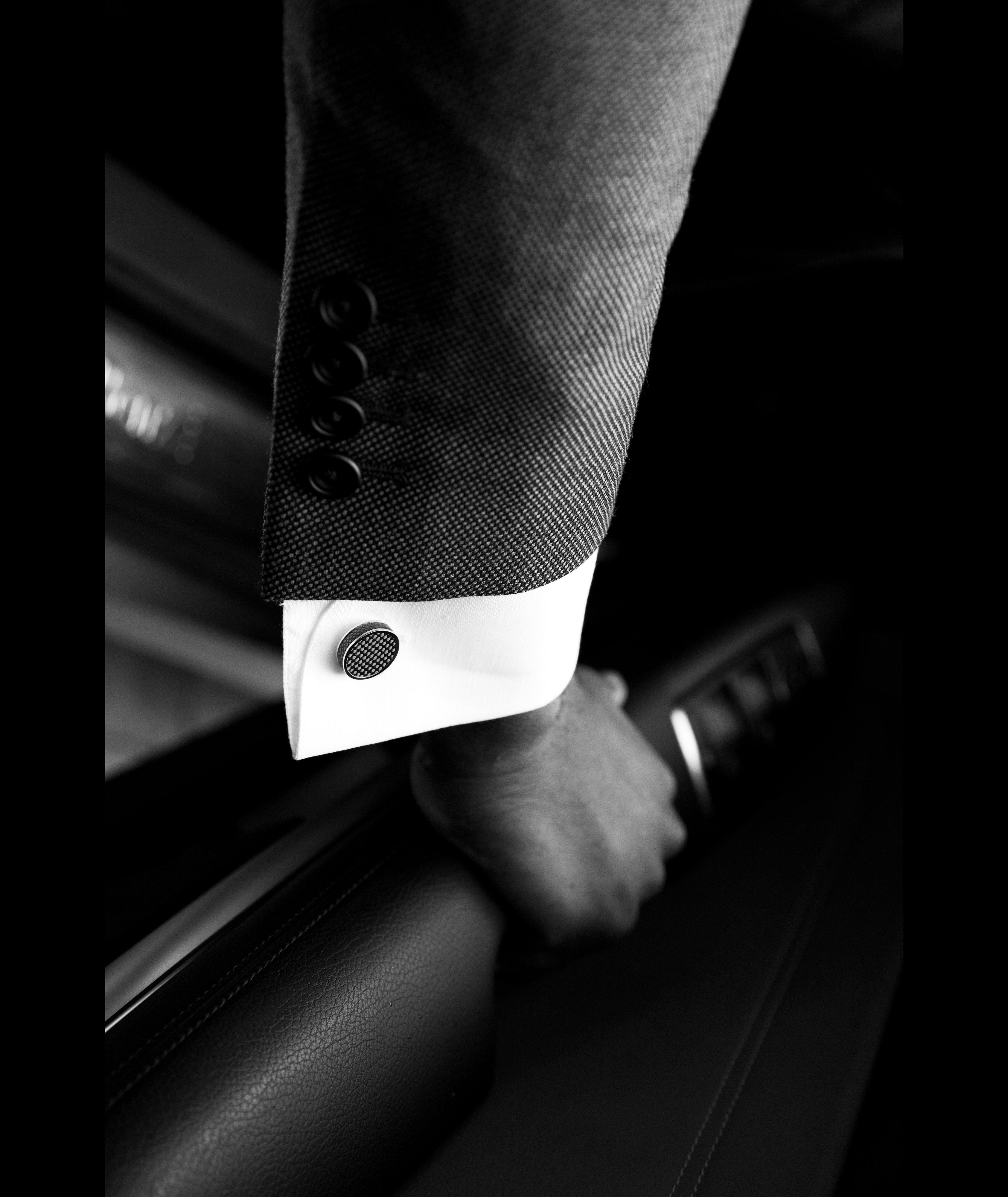 Thumbnail to select image 6
