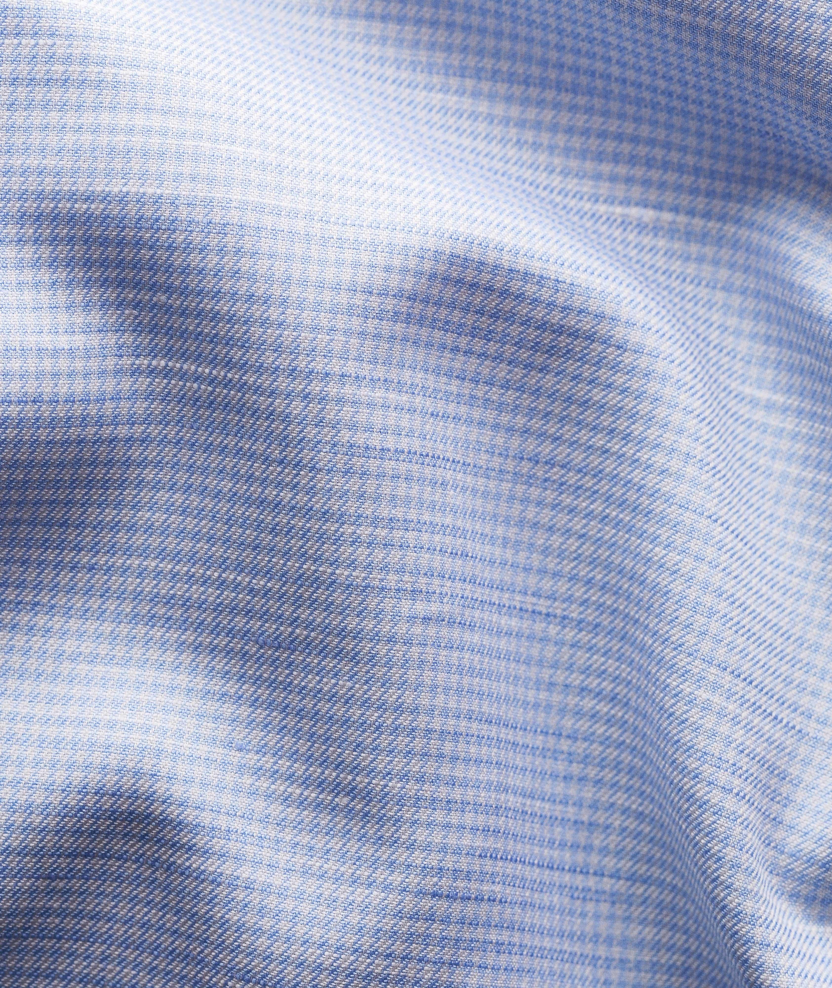 Chemise en coton et lin de coupe contemporaine image 5